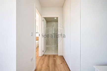 Arrendamento de apartamento T1 em Rio Covo (Santa Eugénia)