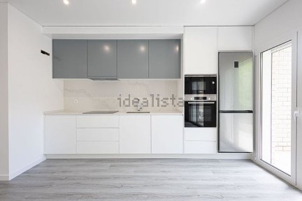 Arrendamento de apartamento T3 na Rua Monsenhor Airosa, 31