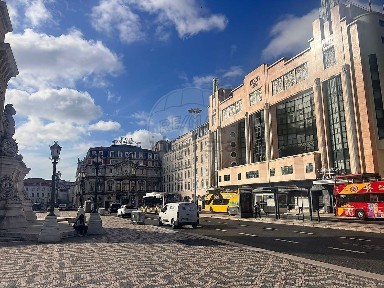 Negócio à venda no Largo Doutor António Viana