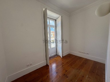 Arrendamento de apartamento T2 na Rua do Jasmim