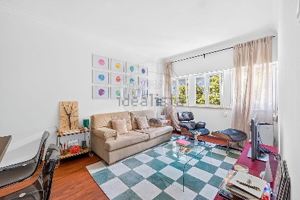 Arrendamento de apartamento T1 na Rua Pedro Nunes