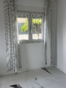 Aluga-se studio,novo!