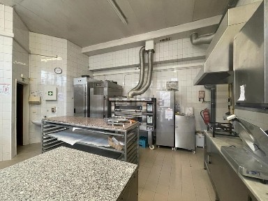 Espaço comercial à venda na Zona Histórica - Beira-Mar