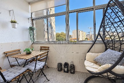 Apartamento T3 à venda na Avenida Dom Afonso Henriques