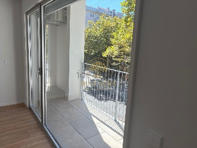 Apartamento T1 à venda na Corujeira - Bonjóia