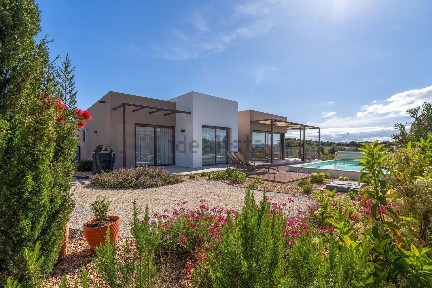 Casa ou moradia à venda na Sesmarias - Presa da Moura - Boa Nova