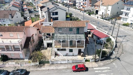 Moradia independente à venda em Sé - Santa Maria - Meixedo