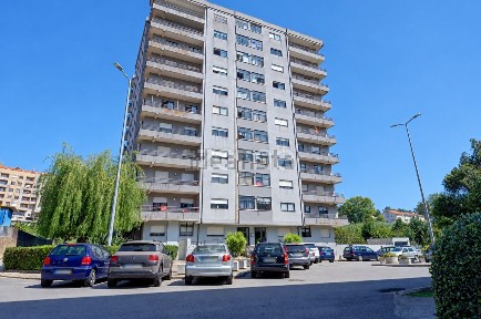 Apartamento T2 à venda na Rua António Ferreira Fiandor, 162
