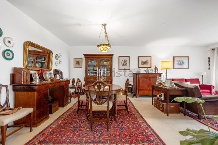 Apartamento T3 à venda na Travessa dos Tanques Corujeira