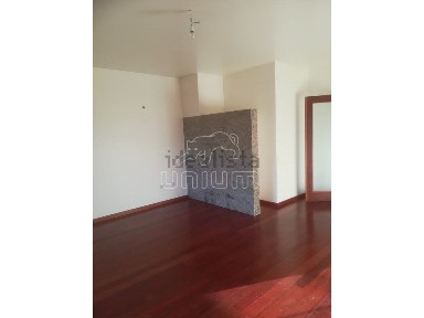 Arrendamento de apartamento T2 em Darque