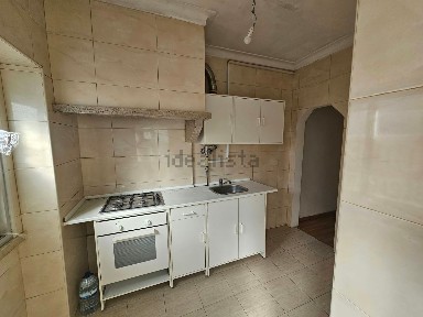Apartamento T1 à venda na Rua 9 de Abril, 23