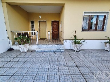 Apartamento T2 à venda em Moita
