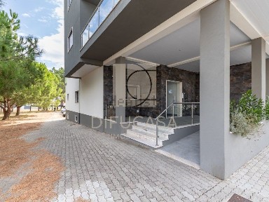 Apartamento T1 à venda na Quinta da Lobateira