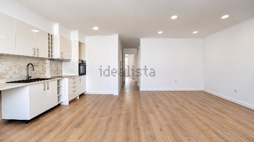 Apartamento T2 à venda na Pragal