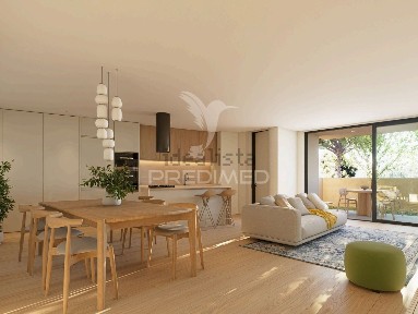Apartamento T2 à venda na Soares dos Reis - Rasa de Cima