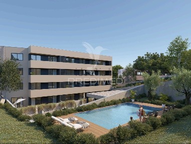 Apartamento T2 à venda na Soares dos Reis - Rasa de Cima
