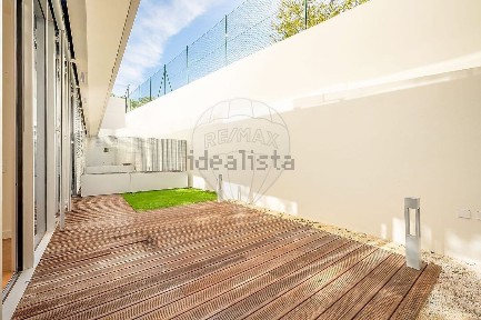 Avenidas Novas, Entrecampos, Estrada das Laranjeiras