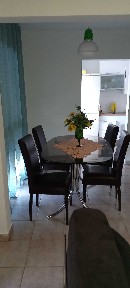 Vende-se T2 AV. Almada Negreiros