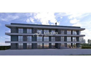 Apartamento T4 à venda em Parceiros e Azoia