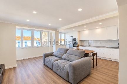 Apartamento T3 à venda na Rua do Baixo Alentejo