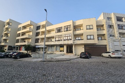 Apartamento T3 à venda na Rua da Estrada Velha, 138