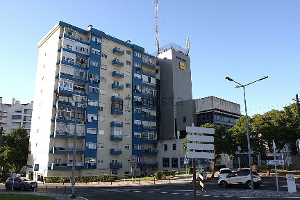 Arrendamento de apartamento T3 na Rua 4 de Outubro, 4