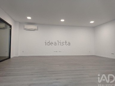 Apartamento T5 à venda na Corte das Cheias