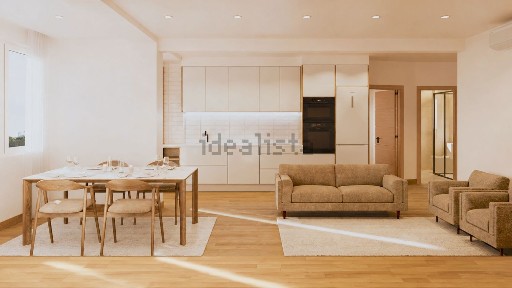 Apartamento T4 à venda na Rua de Angola, 21