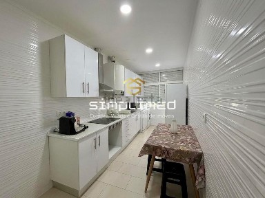Apartamento T1 à venda na Rua de Angola
