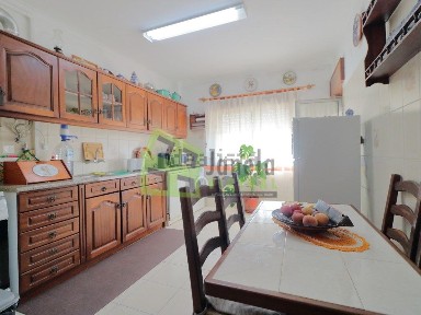 Apartamento T2 à venda na Centro