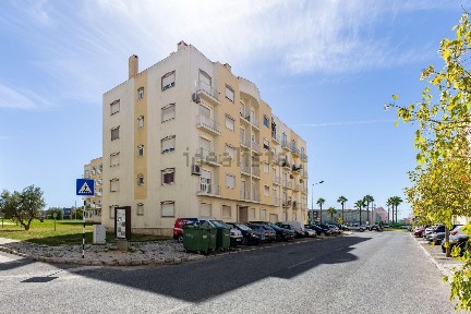 Apartamento T3 à venda na Rua Dona Inês de Castro, 34