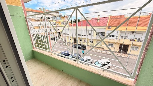 Arrendamento de apartamento T3 na Linda-a-Velha