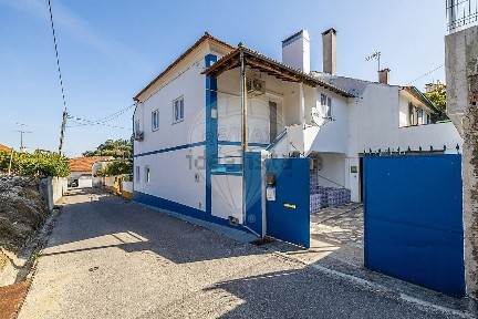 Arrendamento de apartamento T2 na Rua da Senhora da Penha de França