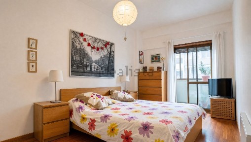 Apartamento T2 à venda na Praça Infante Dom Duarte