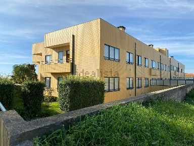 Arrendamento de apartamento T2 na Rua Bernardino Oliveira Pinto