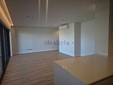 Apartamento T3 à venda na Avenida Calouste Gulbenkian s/n