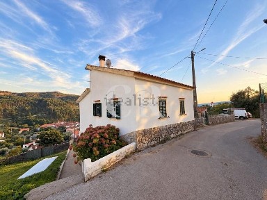 Casa ou moradia à venda na Castanheira de Pêra