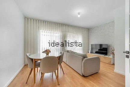 Apartamento T2 à venda na Rua das Esponjeiras, 17