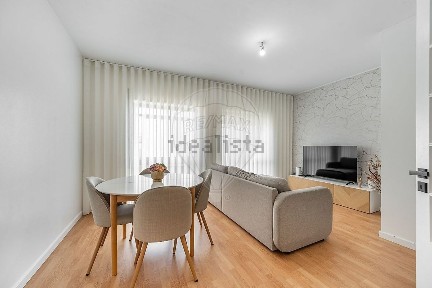 Apartamento T2 à venda em Lugar da Esparrinha, 1º Andar, 4750-147, Arcozelo, Barcelos, Braga s/n