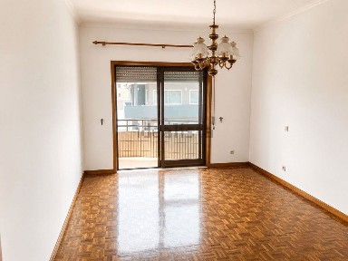 Apartamento T3 à venda na Vereda Espírito Santo