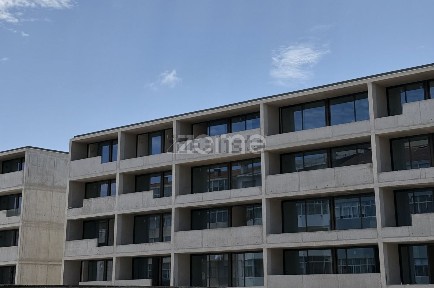 Apartamento T1 à venda na Rua Mário Botas
