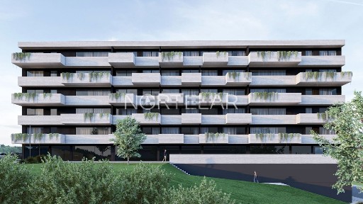 Apartamento T2 à venda na Rua Emídio Navarro, 323