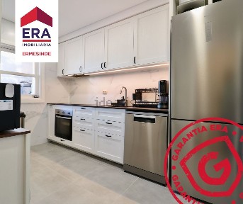 Apartamento T2 à venda na Rua Diu s/n