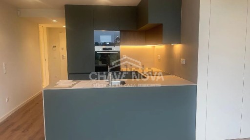 Apartamento T2 à venda na Avenida dos Descobrimentos