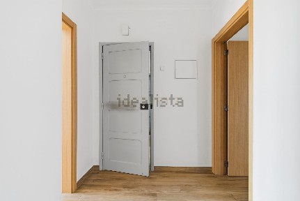 Arrendamento de apartamento T3 na Rua Alípio Franco Leitão, 14