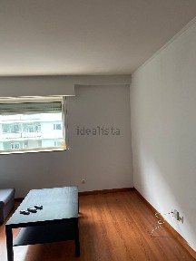 Arrendamento de apartamento T3 na Rua Martin Luther King, 8