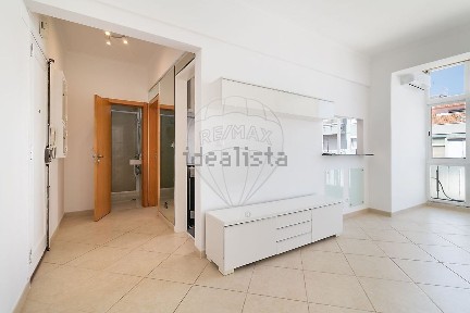 Arrendamento de apartamento T1 na Rua Dom João de Mascarenhas