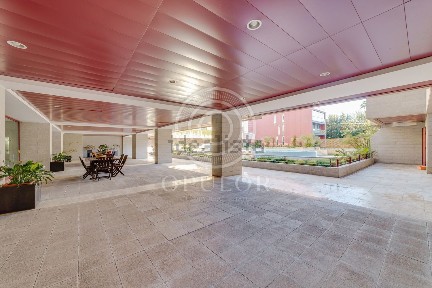 Arrendamento de apartamento T2 na Avenida Aida
