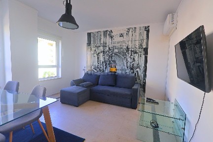 Arrendamento de apartamento T1 na Rua Álvaro Benamor, 3 Lt3