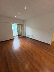 Arrendamento de apartamento T2 na Rua da Eira, 105